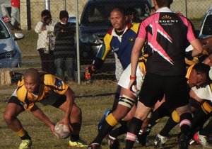 Black Leaves vat raak teen Hamlets Wen 21 - 20